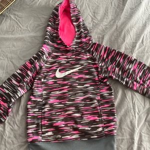 Nike Kid Therma Fit hoodie